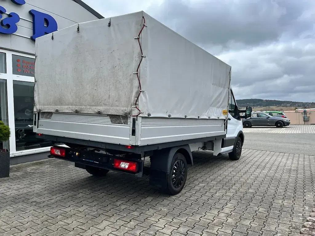 Gebraucht Ford Transit 105 PS (77 kW) 2021 Frozen white Van / Kleinbus