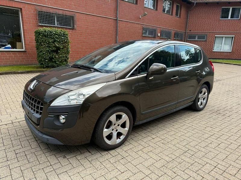 Braun Gebraucht 2010 Peugeot 3008 Premium Van / Kleinbus | 3.900 € (Fairer Preis) - Bild 1/4