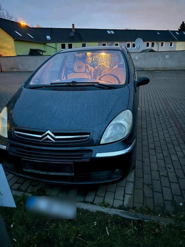 Gebraucht Citroën Xsara 109 PS (80 kW) 2003 Grau Van / Kleinbus