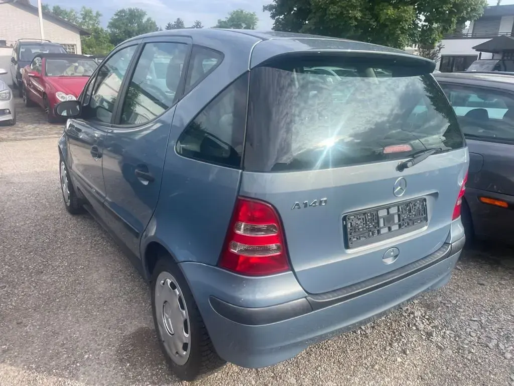 Gebraucht Mercedes A140 Classic 82 PS (60 kW) 2004 Blau Kleinwagen