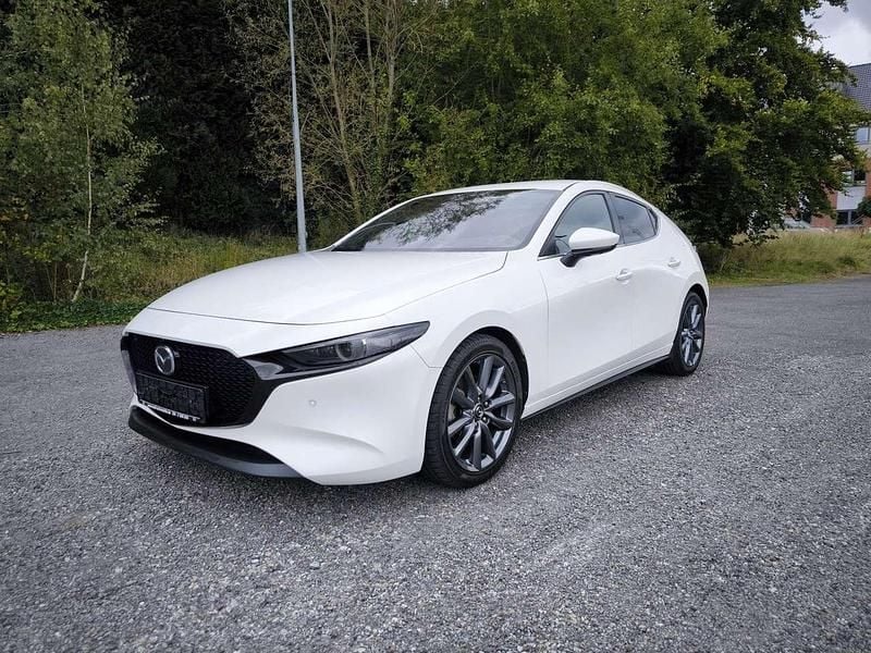 Weiß Gebraucht 2019 Mazda 3 Selection Coupé | 18.000 € (Fairer Preis) - Bild 1/4