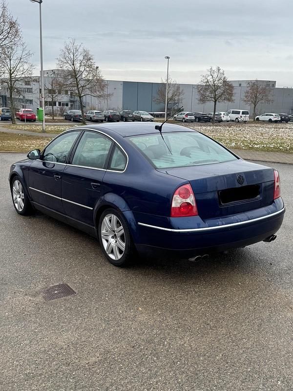 Gebraucht VW Passat 193 PS (141 kW) 2004 Blau Limousine
