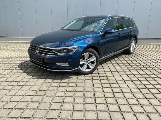 Używany VW Passat Elegance 200 KM (147 kW) 2021 Niebieski Kombi