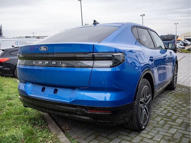 Neu Ford Capri Premium 210 kW (286 PS) 2025 Blau SUV