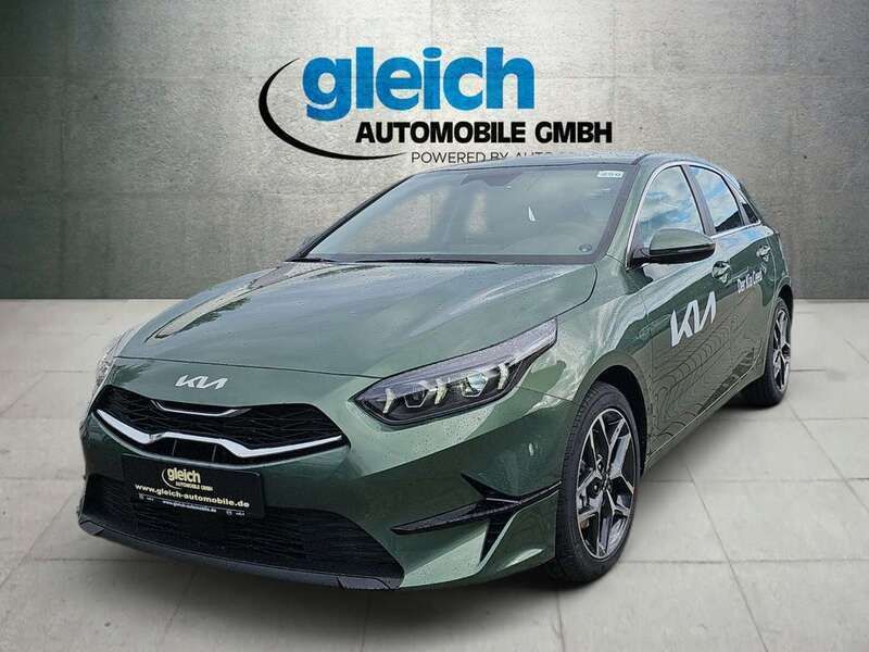 Exg experience green met Gebraucht 2024 Kia Ceed Spirit Kleinwagen | 25.900 € (Fairer Preis) - Bild 1/4