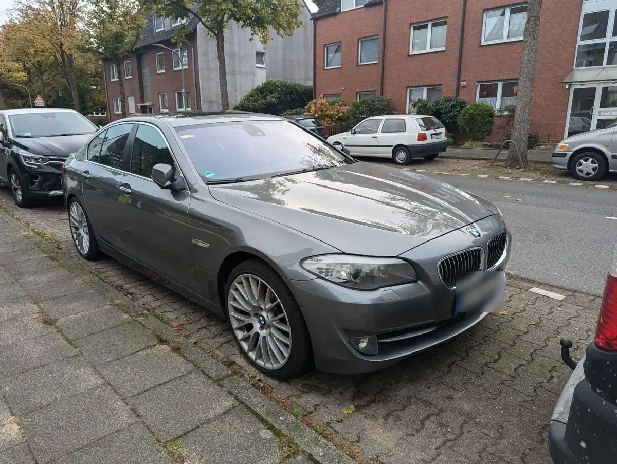 Second-hand BMW 535 306 CP (225 kW) 2010 Gri Berlinǎ