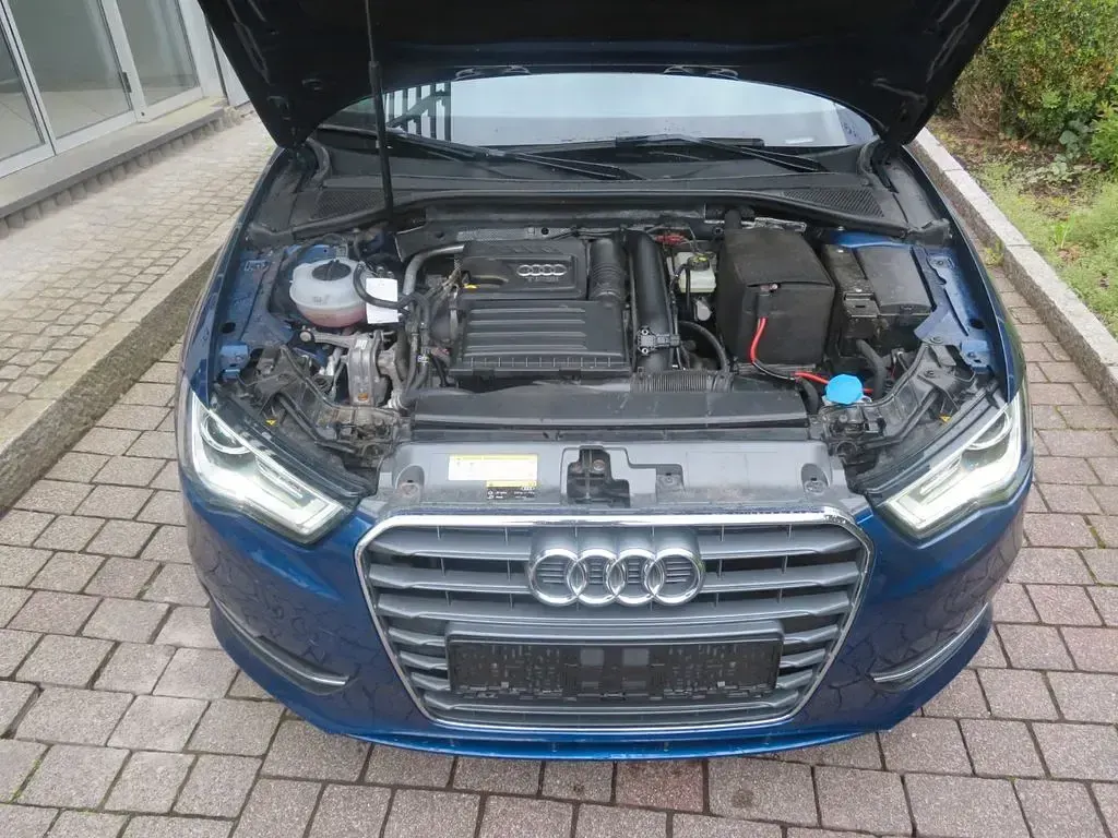 Gebraucht Audi A3 Sport 150 PS (110 kW) 2015 Blau Limousine