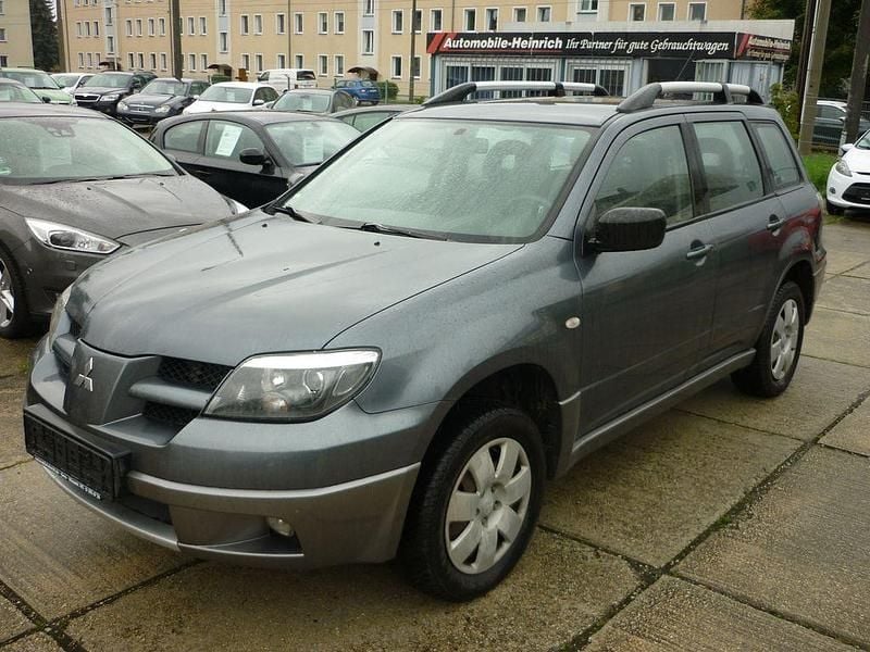 Grau Gebraucht 2003 Mitsubishi Outlander Comfort Edition SUV | 3.300 € (Teuer) - Bild 1/4