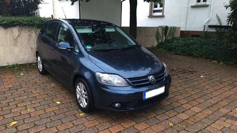 Blau Gebraucht 2006 VW Golf Plus Cross Goal Van / Kleinbus | 3.300 € (Fairer Preis) - Bild 1/4