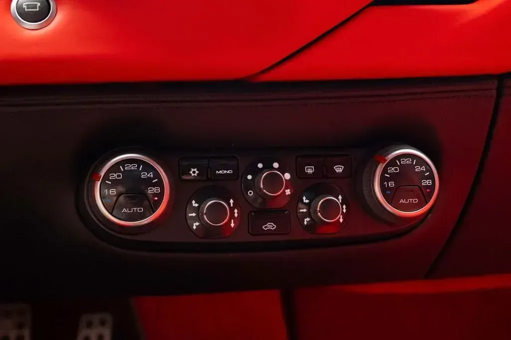 Gebraucht Ferrari 488 669 PS (492 kW) 2016 Rot Coupé