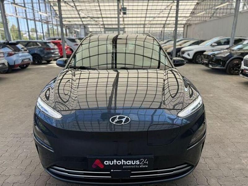 Gebraucht Hyundai Kona Select 100 kW (136 PS) 2021 Grau SUV