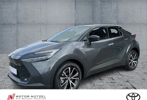 Neu Toyota C-HR 223 PS (164 kW) 2025 Grau SUV