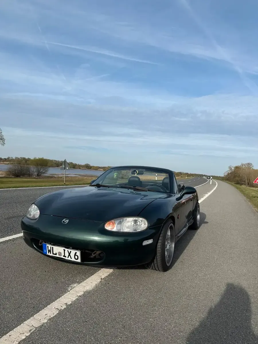 Gebraucht Mazda MX5 145 PS (106 kW) 1998 Grün Cabrio