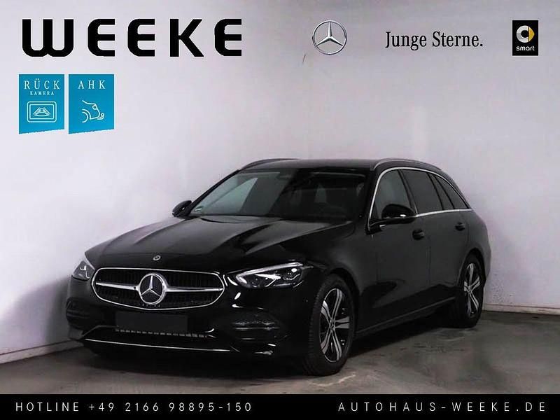 Schwarz Gebraucht 2024 Mercedes C180 Avantgarde Limousine | 35.976 € (Fairer Preis) - Bild 1/4