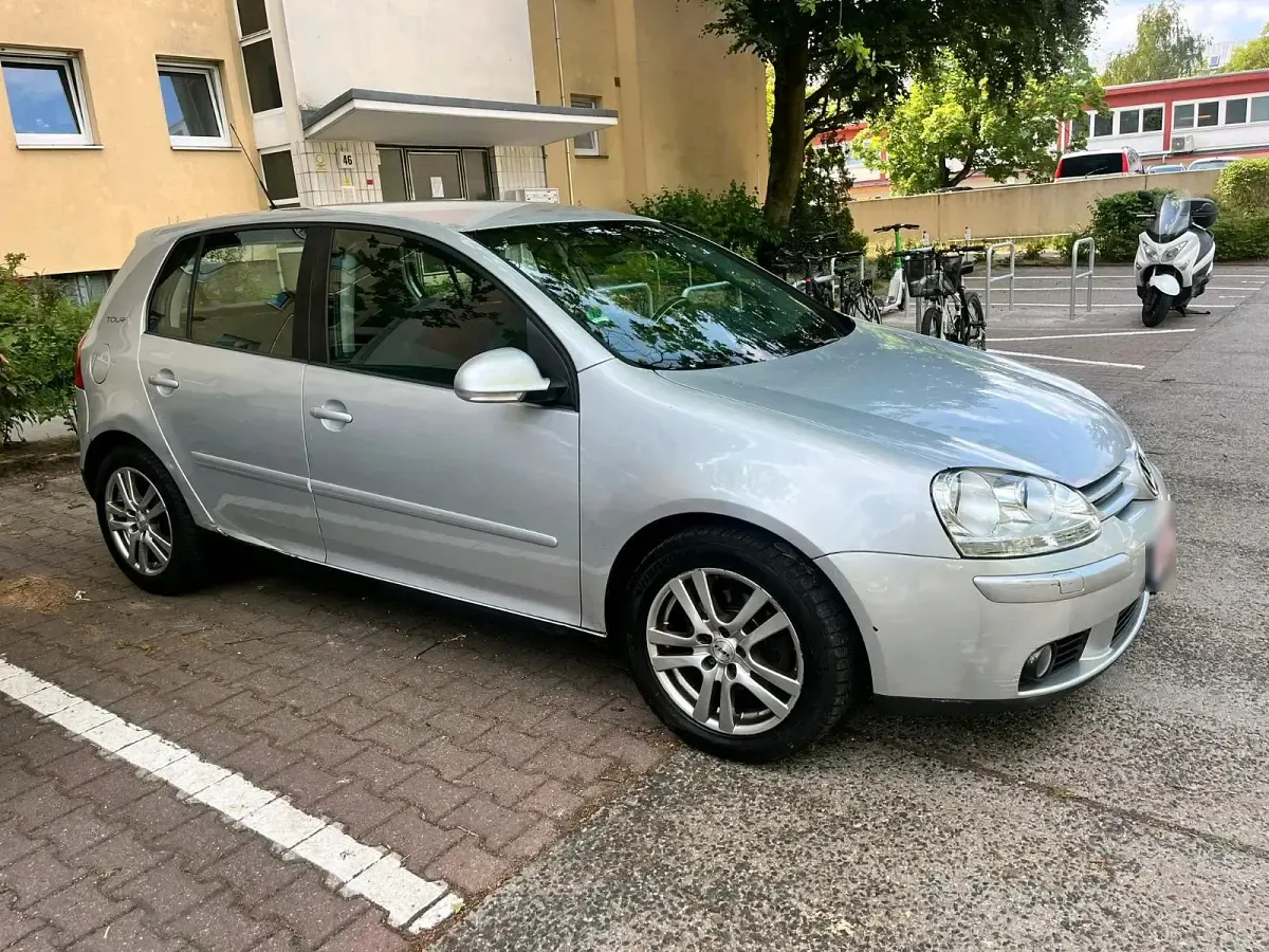 Gebraucht VW Golf V 140 PS (102 kW) 2007 Silber Limousine