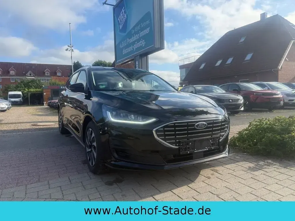 Gebraucht Ford Focus Titanium 155 PS (114 kW) 2024 Schwarz Limousine
