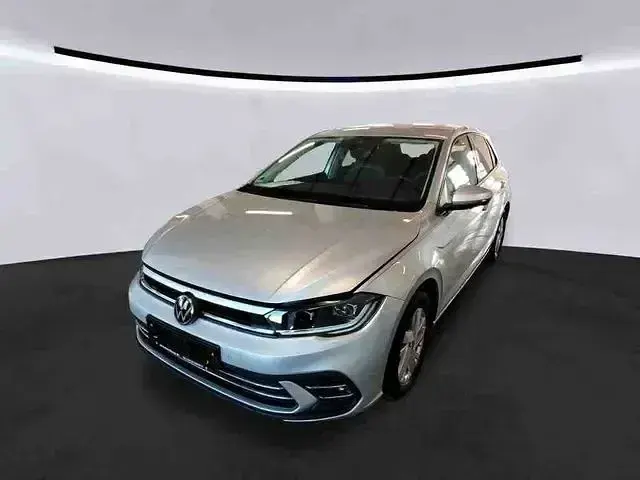 Gebraucht VW Polo Style 95 PS (69 kW) 2023 Silber Kleinwagen