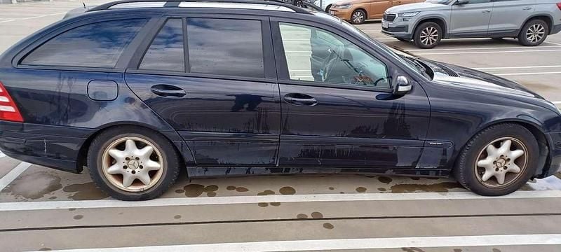 Gebraucht Mercedes C220 Avantgarde 150 PS (110 kW) 2006 Kombi