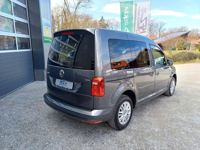 Gebraucht VW Caddy Trendline 102 PS (75 kW) 2017 Grau Van / Kleinbus