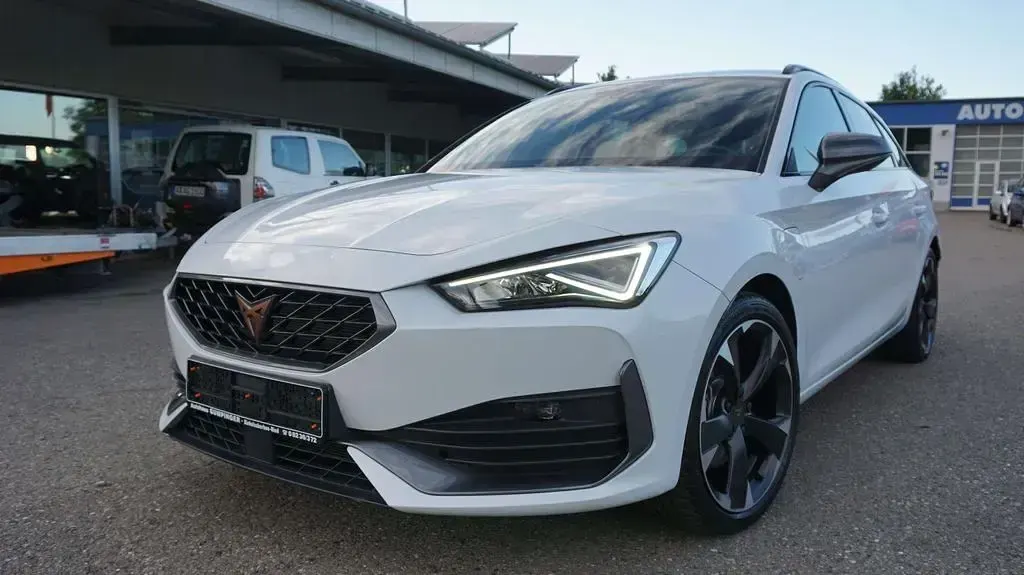Usata Cupra Leon 204 CV (150 kW) 2023 Bianco Berlina