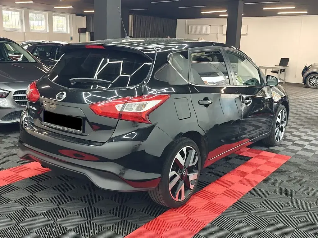Gebraucht Nissan Pulsar 360º 116 PS (85 kW) 2016 Schwarz Kleinwagen