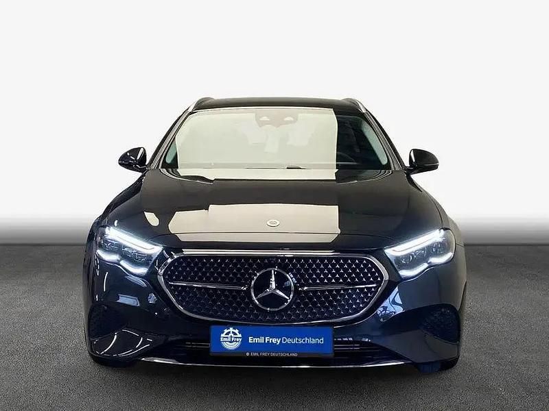 Gebraucht Mercedes E200 Avantgarde 163 PS (119 kW) 2026 Grau Kombi