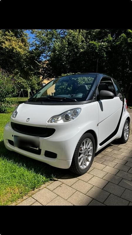 Weiß Gebraucht 2011 Smart ForTwo Cabrio Cabrio | 5.700 € (Guter Preis) - Bild 1/4