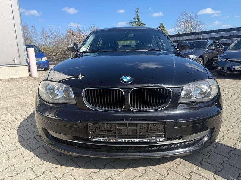 Gebraucht BMW 118 143 PS (105 kW) 2010 Schwarz Kleinwagen