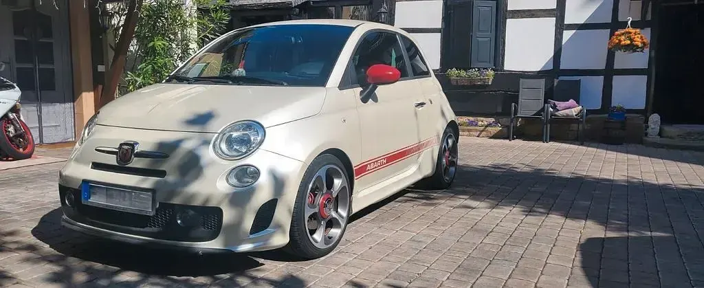 Gebraucht Abarth 500 135 PS (99 kW) 2014 Kleinwagen