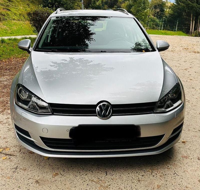 Silber Gebraucht 2014 VW Golf VII Trendline Kombi | 6.000 € (Superpreis) - Bild 1/4