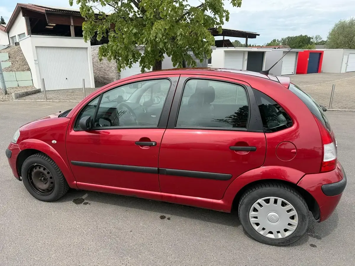 Gebraucht Citroën C3 60 PS (44 kW) 2008 Rot Kleinwagen