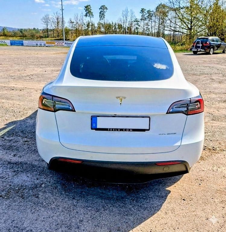Gebraucht Tesla Model Y Long Range AWD 274 kW (373 PS) 2022 Weiß SUV