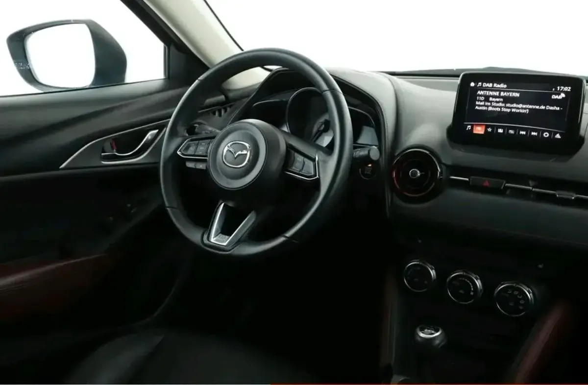 Gebraucht Mazda CX-3 120 PS (88 kW) 2017 Blau SUV