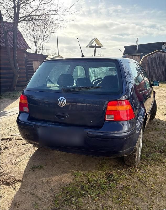 Gebraucht VW Golf IV 105 PS (77 kW) 2001 Blau Kleinwagen