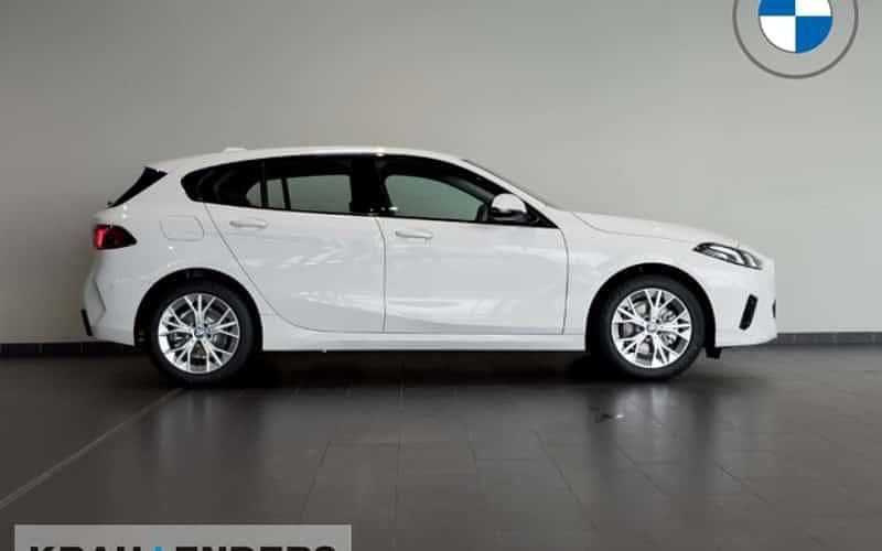 Weiß Neu 2025 BMW 120 Performance Kleinwagen | 33.690 € (Superpreis) - Bild 1/4