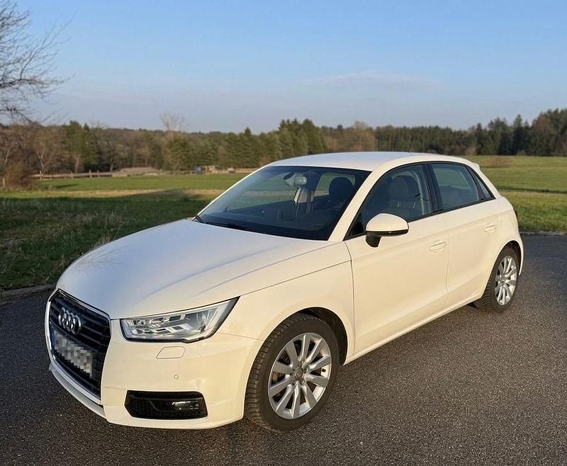 Gebraucht Audi A1 Sportback 95 PS (69 kW) 2016 Weiß Kleinwagen