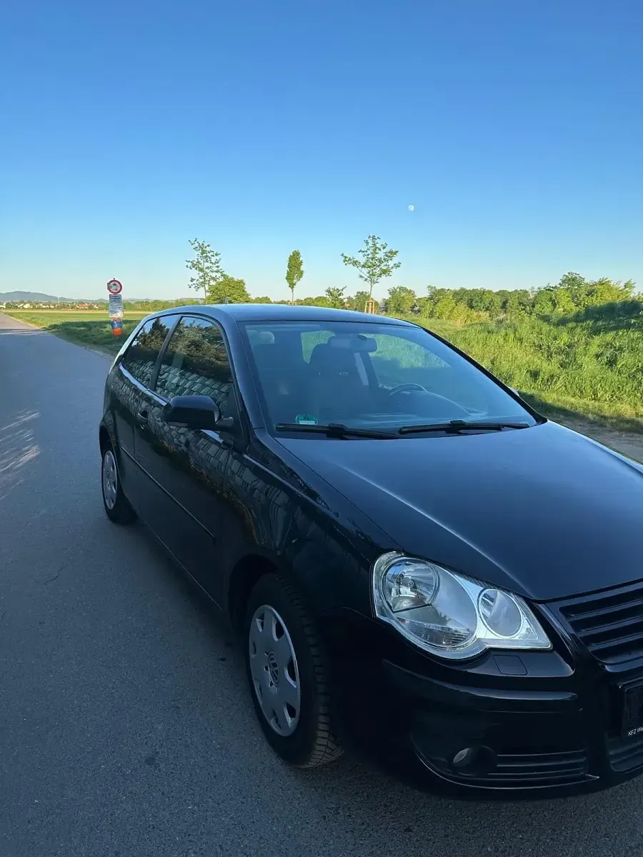 Gebraucht VW Polo 60 PS (44 kW) 2008 Schwarz Kleinwagen