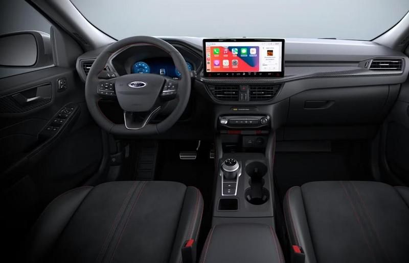 Neu Ford Kuga ST-Line X 182 PS (133 kW) 2025 Solar silver metallic SUV