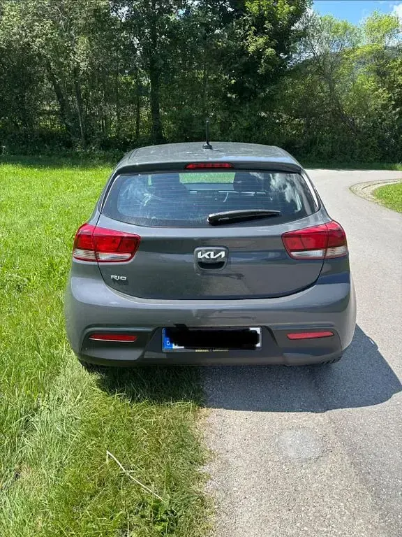 Gebraucht Kia Rio Edition 7 84 PS (61 kW) 2023 Grau Limousine
