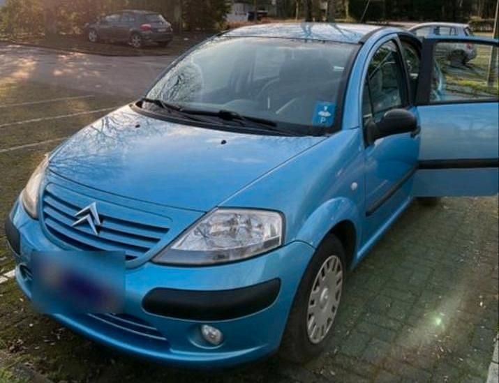 Blau Gebraucht 2002 Citroën C3 Limousine | 750 € (Fairer Preis) - Bild 1/4