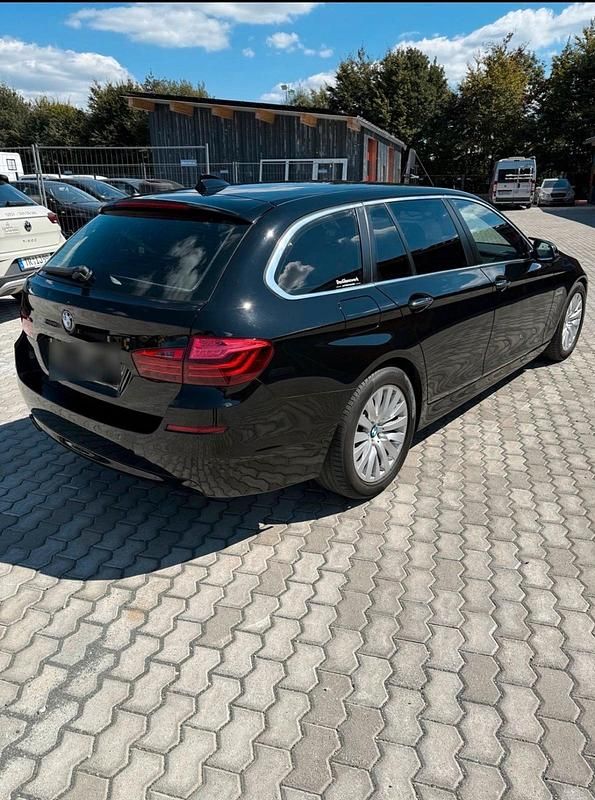 Gebraucht BMW 520 190 PS (139 kW) 2015 Schwarz Kombi