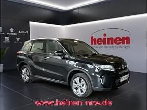 Gebraucht Suzuki Vitara Club 129 PS (94 kW) 2024 Weiß (cool white pearl metallic) SUV