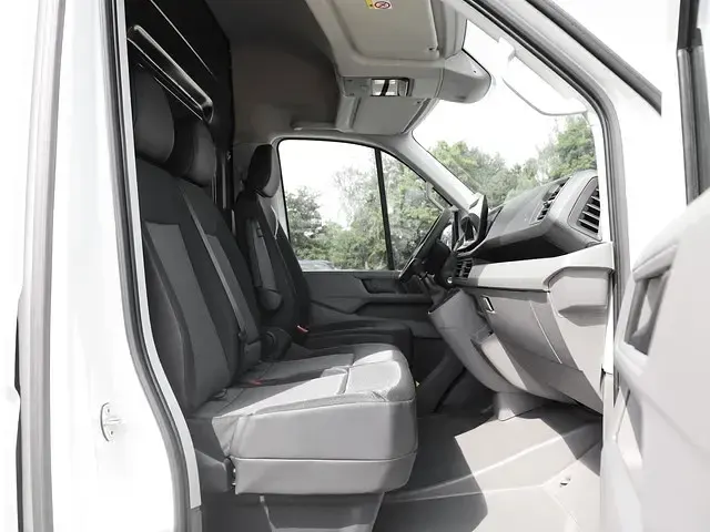 Neu VW Crafter 140 PS (102 kW) 2026 Candyweiß Van