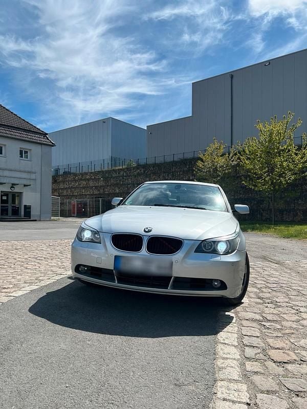Second-hand BMW 525 218 CP (160 kW) 2006 Gri Berlinǎ