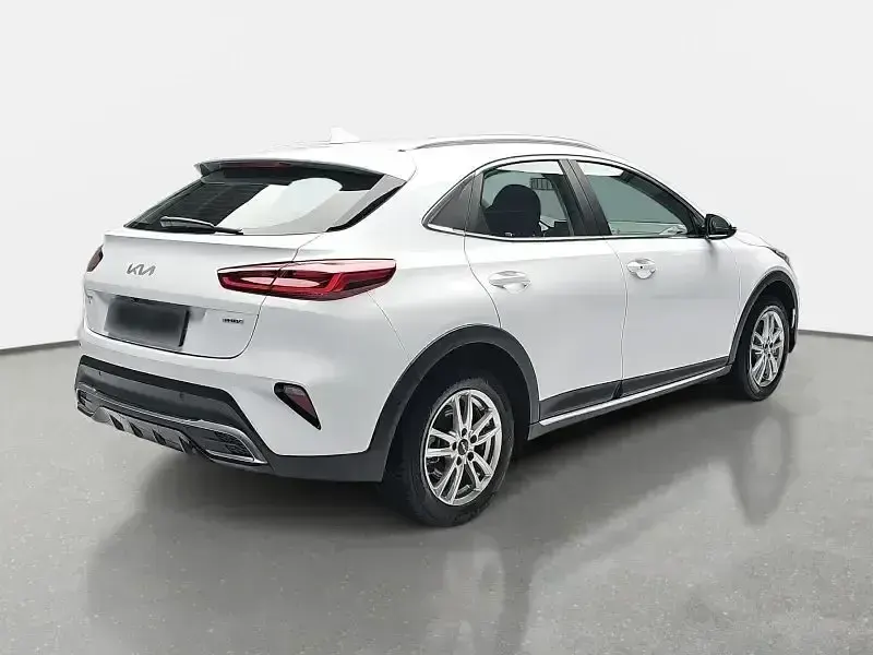 Gebraucht Kia XCeed Spirit 141 PS (103 kW) 2024 Weiß SUV