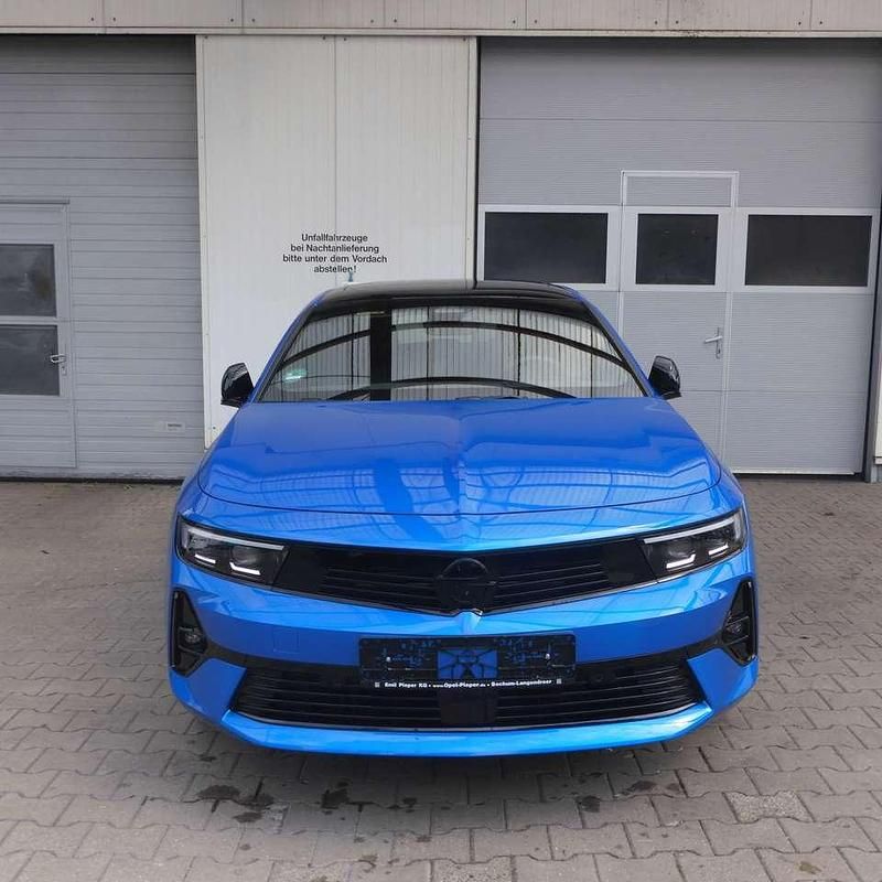 Gebraucht Opel Astra 114 kW (156 PS) 2023 Kobalt blau Kleinwagen
