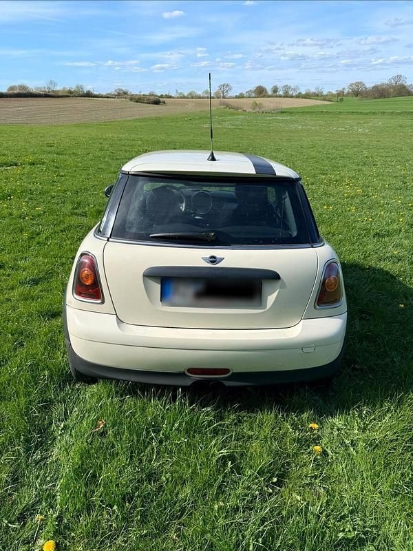 Usata Mini ONE 75 CV (55 kW) 2009 Beige Utilitaria