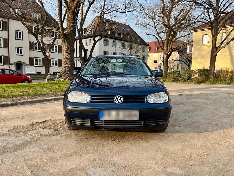 Gebraucht VW Golf IV 104 PS (76 kW) 2002 Blau Limousine