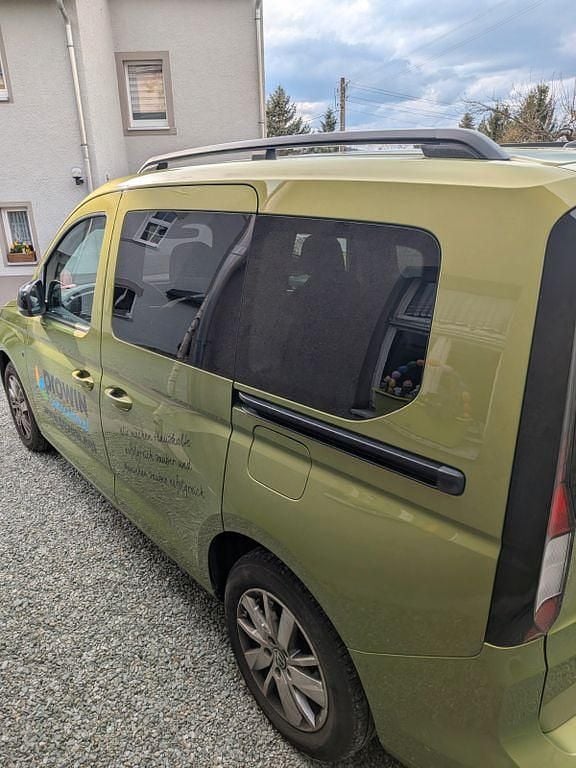 Gebraucht VW Caddy Dark Label 114 PS (83 kW) 2022 Grün Van / Kleinbus