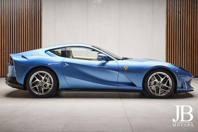 Gebraucht Ferrari 812 799 PS (587 kW) 2020 Blau Coupé